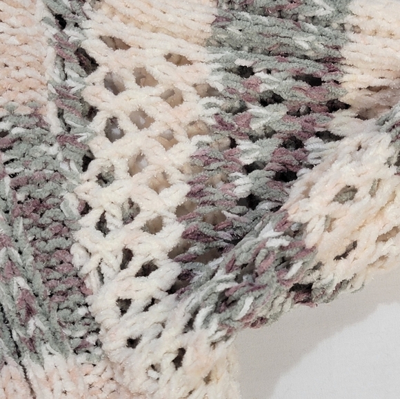 BOBEAU WOMEN'S SIZE MEDIUM V NECKLINE LONG SLEEVE CABLE KNIT SWEATER - Picture 5 of 9